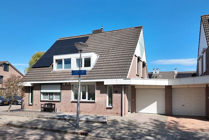 5-kamerhuis te koop in Dinteloord, Dinteloord