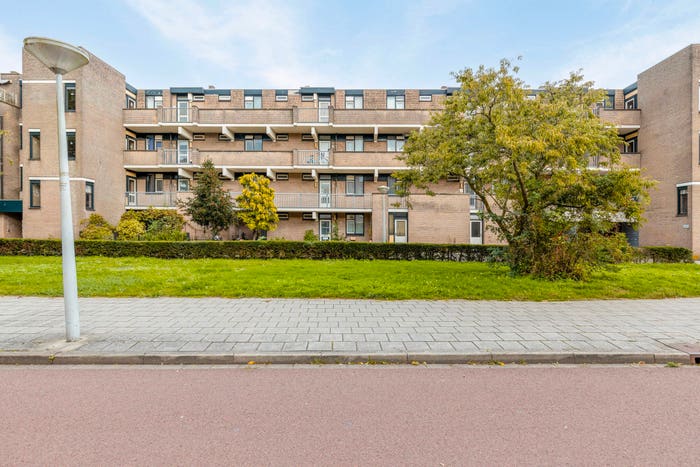 4-kamerappartement te koop in Amsterdam – Renswoudestraat, Reigersbos 1