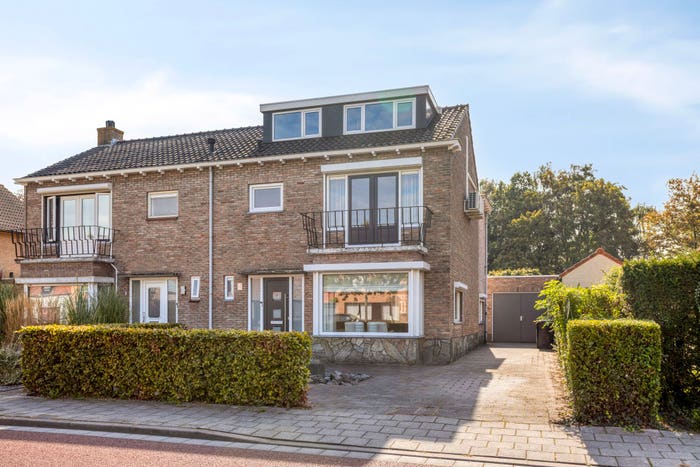 7-kamerhuis te koop in Axel – Kanaalkade, Kern Axel