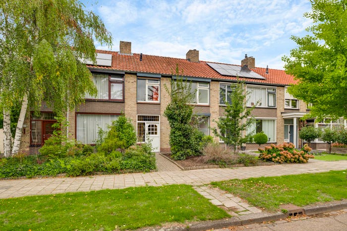 7-kamerhuis te koop in Weert – De Ruyterstraat, Leuken