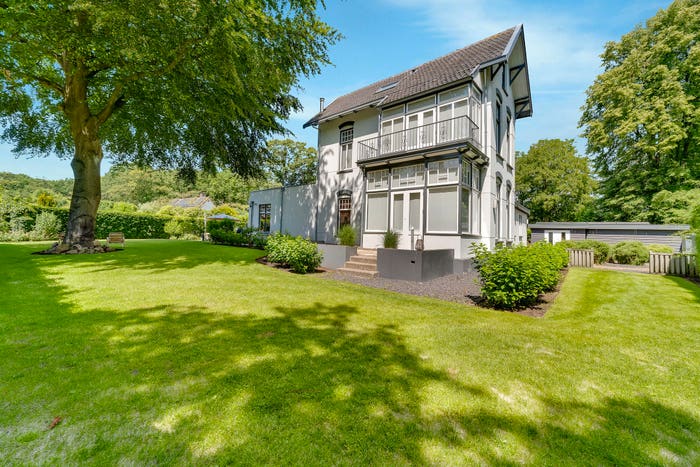 16-kamerhuis te koop in Villapark, Hattem
