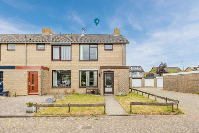 5-kamerhuis te koop in Dinteloord, Dinteloord