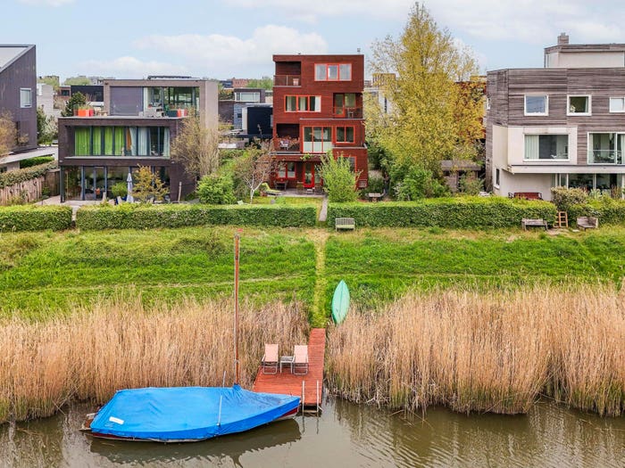 8-kamerhuis te koop in Amsterdam – Tamariskhof, Rieteiland-Oost