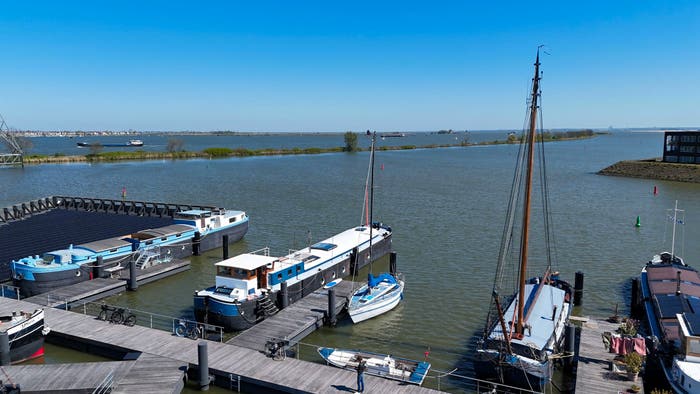 4-kamerhuis te koop in Amsterdam – Haringbuisdijk, Water