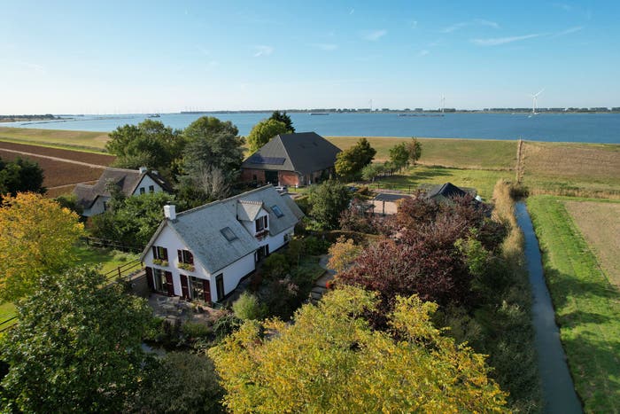 5-kamerhuis te koop in Verspreide huizen in het Westen, Dinteloord