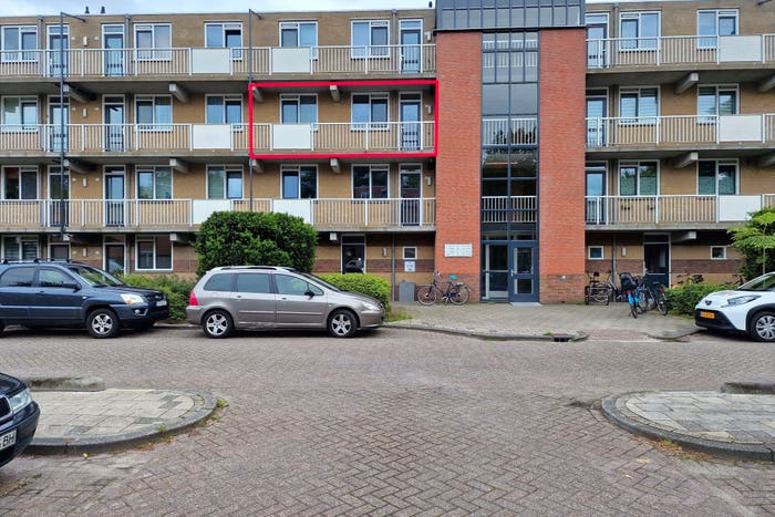 3-kamerappartement te koop in Emmeloord – Staalstraat, Emmeloord-Centrum-Tussen Gracht en Vaart