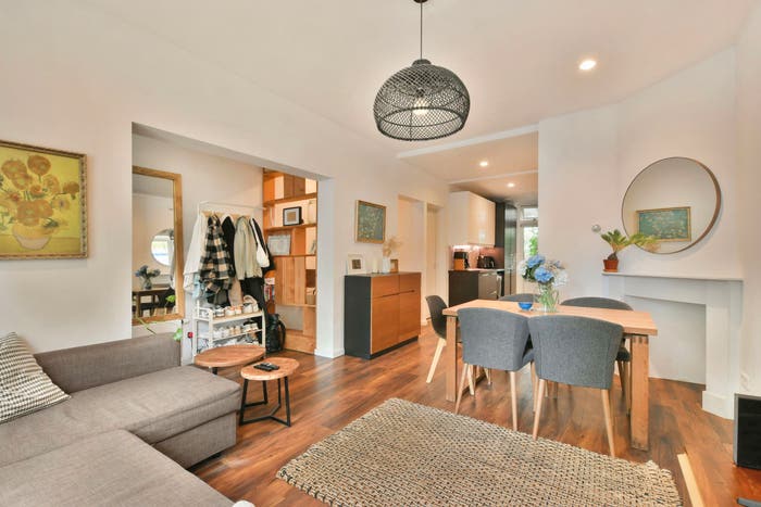 2-kamerappartement te koop in Amsterdam – Crynssenstraat, Paramariboplein e.o.