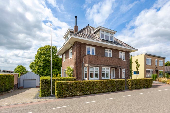 12-kamerhuis te koop in Meerkerk kern, Meerkerk