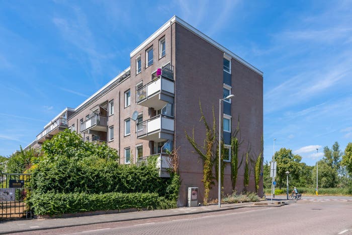 3-kamerappartement te koop in Amsterdam – Haarlemmerweg, Bedrijventerrein Landlust