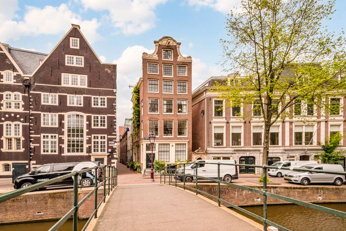 11-kamerappartement te koop in Amsterdam – Oudezijds Voorburgwal, Nes e.o.
