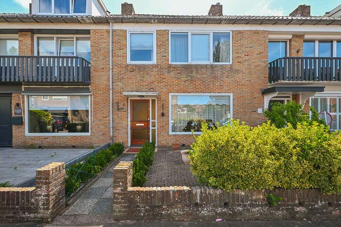 5-kamerhuis te koop in Herculesbuurt, IJmuiden