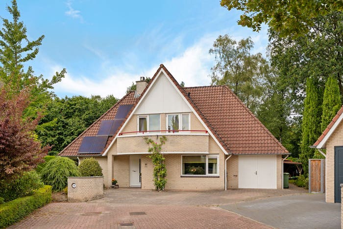 9-kamerhuis te koop in Park Stokhorst, Enschede