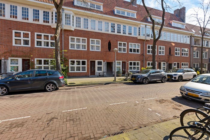 4-kamerappartement te koop in Amsterdam – Paramaribostraat, Paramariboplein e.o.