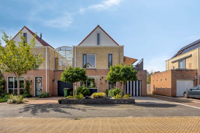 6-kamerhuis te koop in Derde woonwijk, Zeewolde