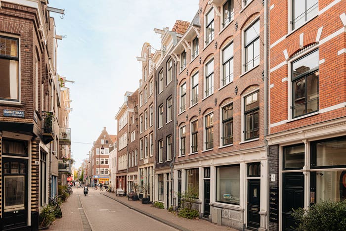9-kamerhuis te koop in Amsterdam – Tweede Boomdwarsstraat, Anjeliersbuurt-Noord