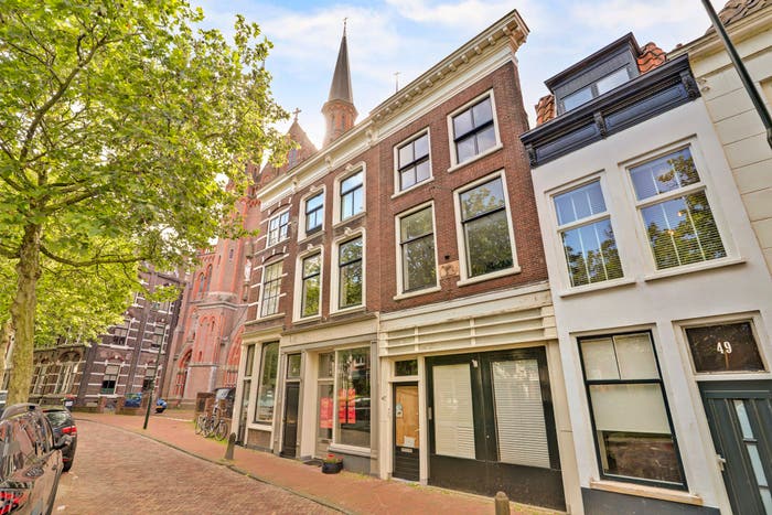 4-kamerappartement te koop in Gouda – Hoge Gouwe, Raam e.o.