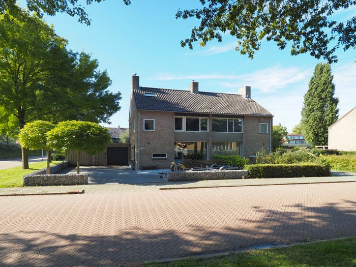 7-kamerhuis te koop in Erasmusbuurt, Papendrecht