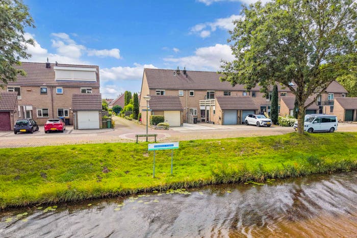 4-kamerhuis te koop in Emmeloord – Makkumstraat, Emmeloord-de Zuidert