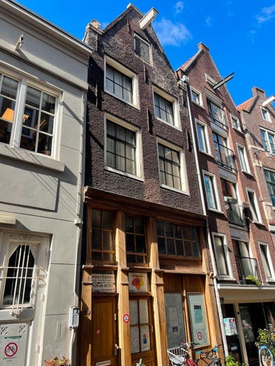 7-kamerhuis te koop in Amsterdam – Voetboogstraat, Kalverdriehoek