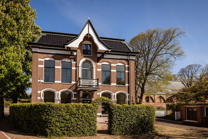 10-kamerhuis te koop in Velsen-Dorp, Velsen-Zuid