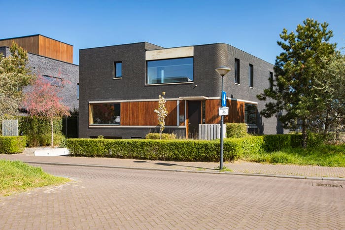 7-kamerhuis te koop in Amsterdam – Larikslaan, Rieteiland-Oost