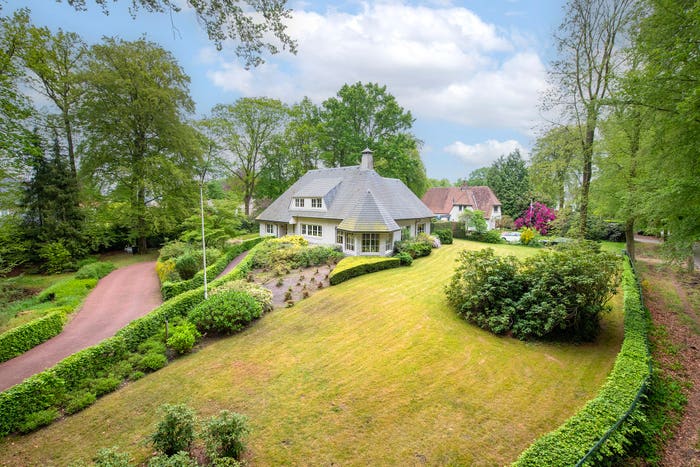 8-kamerhuis te koop in Villapark, Hattem