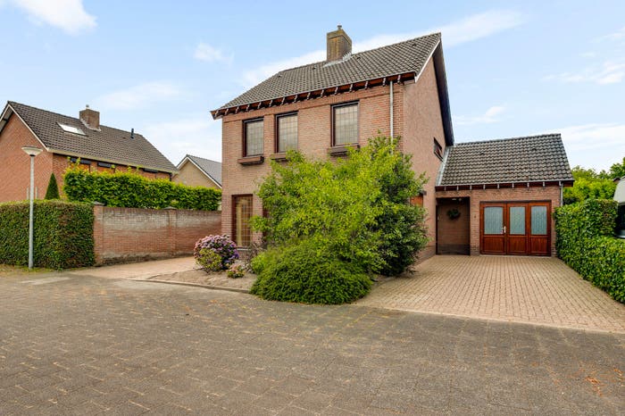 5-kamerhuis te koop in Kazernelaan, Weert