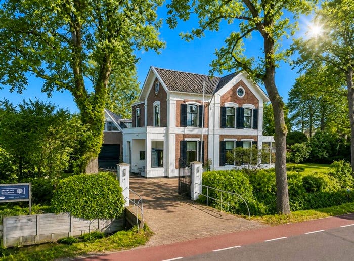 10-kamerhuis te koop in Maartensdijk Kern, Maartensdijk
