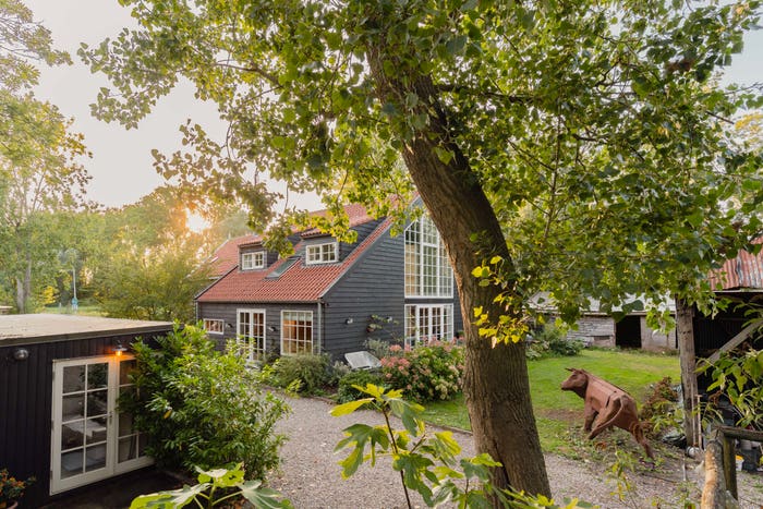 10-kamerhuis te koop in Amsterdam – Wijkergouw, Schellingwoude-Oost