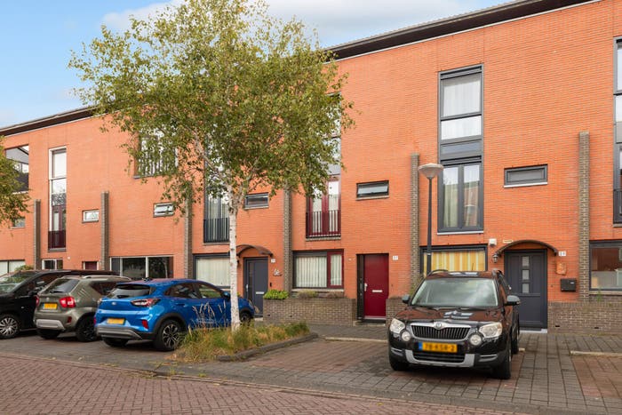4-kamerhuis te koop in Amsterdam – Pesetalaan, De Aker-Oost