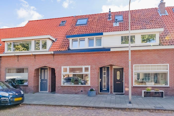 4-kamerhuis te koop in Tussenbeeksbuurt, IJmuiden