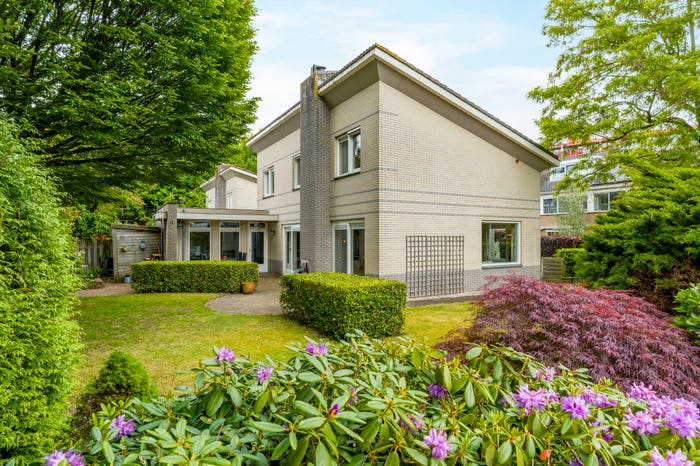 5-kamerhuis te koop in Hogewey-Zuid, Weesp