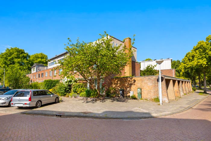 7-kamerhuis te koop in Amsterdam – Hemsterhuisstraat, Emanuel van Meterenbuurt