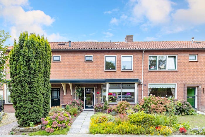 5-kamerhuis te koop in Bunschoten-Spakenburg – Stadsgracht, Bunschoten