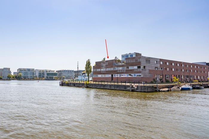 8-kamerhuis te koop in Amsterdam – Stokerkade, Borneo