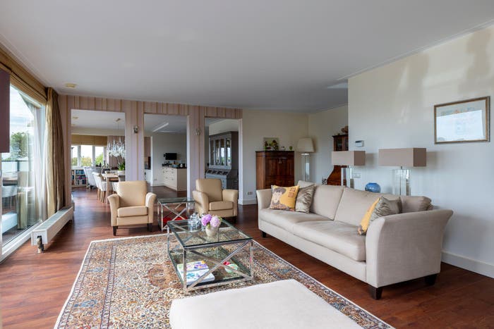4-kamerappartement te koop in Hogewey-Zuid, Weesp