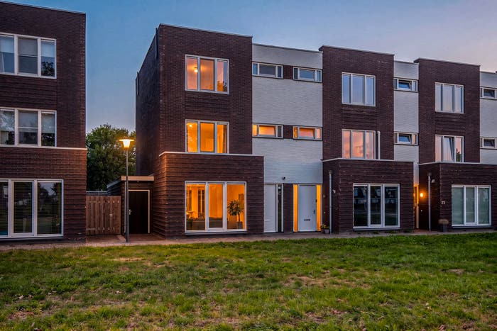6-kamerhuis te koop in Buurt 4, Zeewolde