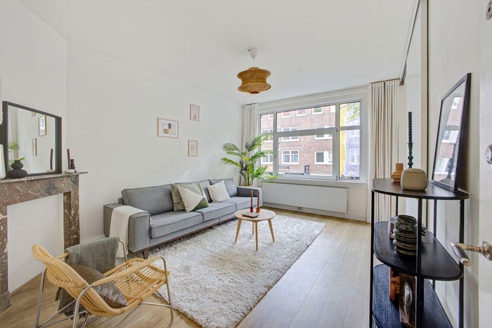 3-kamerappartement te koop in Amsterdam – Crynssenstraat, Paramariboplein e.o.