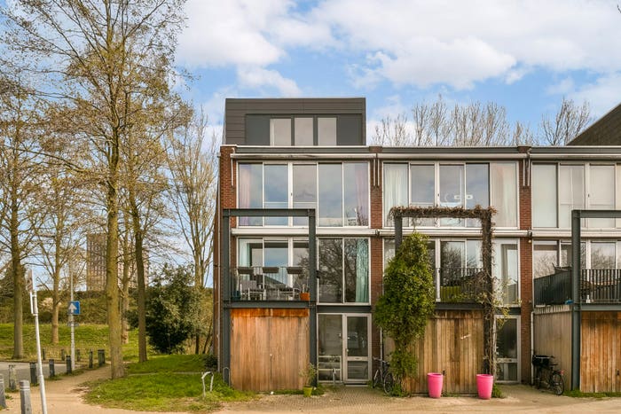 5-kamerappartement te koop in Amsterdam – Hof van Versailles, Oostoever Sloterplas