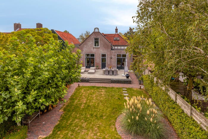 5-kamerhuis te koop in Dinteloord, Dinteloord