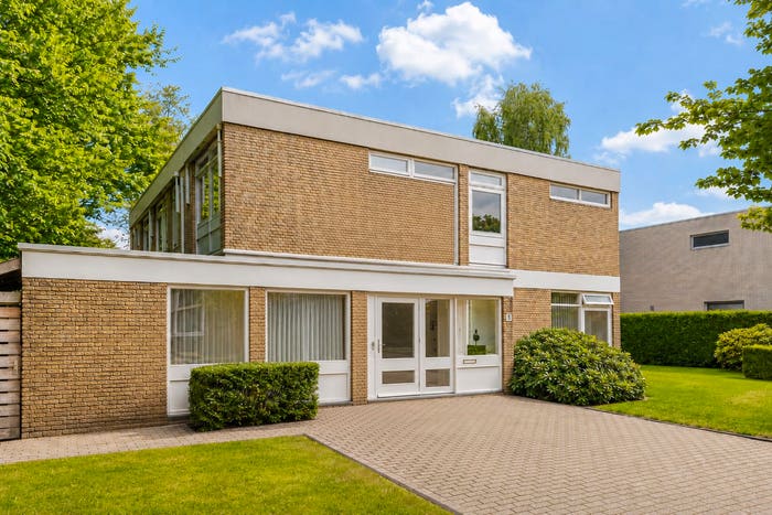 10-kamerhuis te koop in Amsterdam – De Cuserstraat, Buitenveldert-Zuidwest