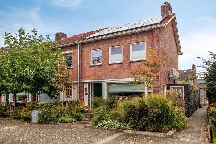 4-kamerhuis te koop in Leerdam – Hendrik van Nassaustraat, Oranjebuurt-Noord