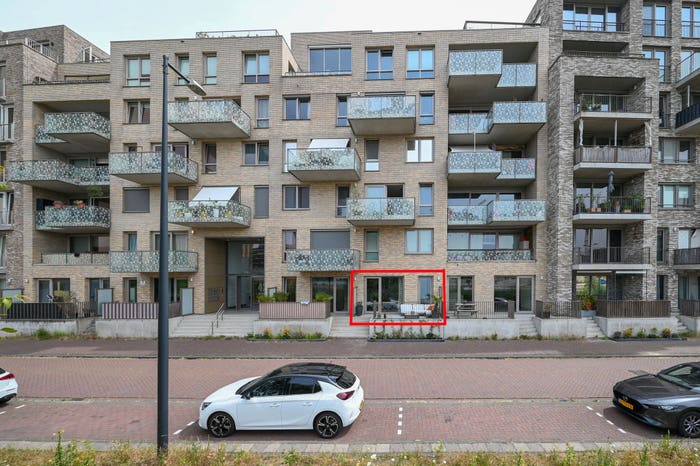 2-kamerappartement te koop in Amsterdam – Mary van der Sluisstraat, Sportheldenbuurt
