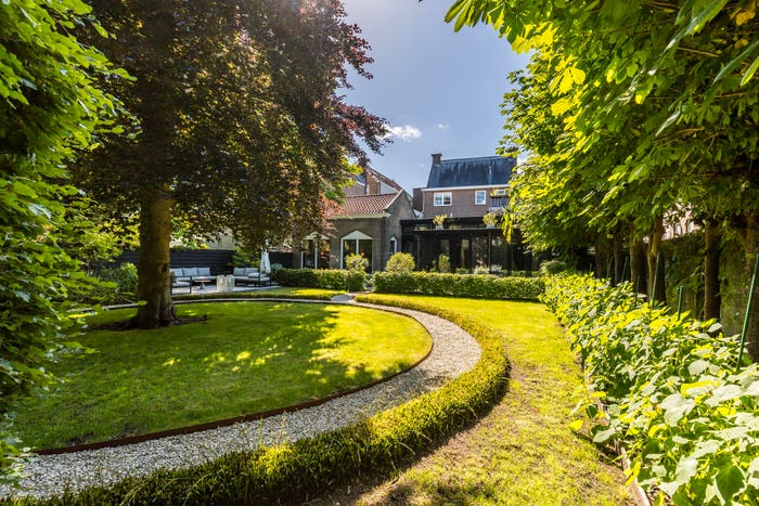 6-kamerhuis te koop in Nieuwe Markt e.o., Gouda