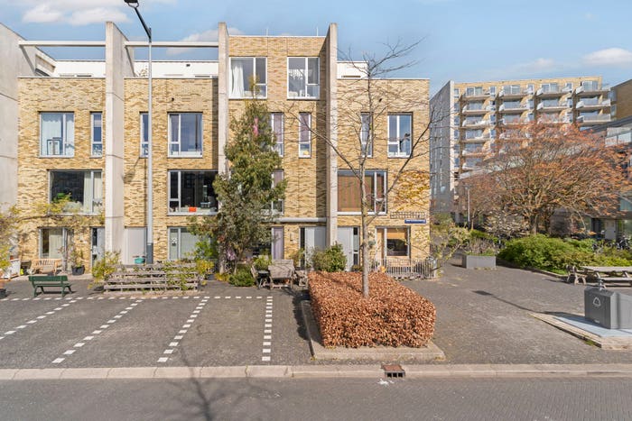 5-kamerhuis te koop in Laan van Spartaan, Amsterdam