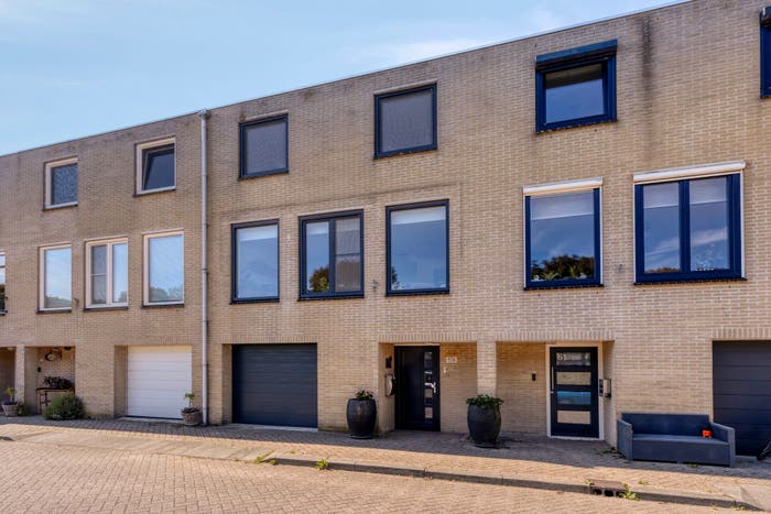 6-kamerhuis te koop in Eerste woonwijk, Zeewolde