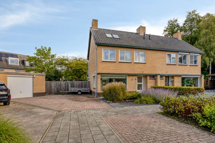 7-kamerhuis te koop in Emmeloord – de Fjord, Emmeloord-Espelervaart-Rivierenbuurt