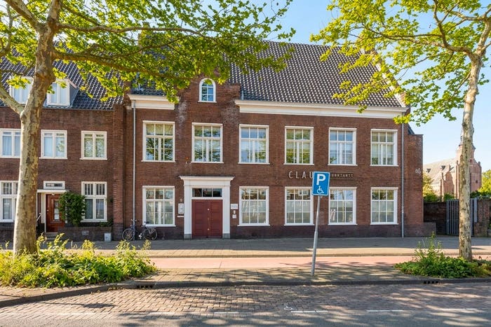 8-kamerhuis te koop in Bomenbuurt-oost, Haarlem