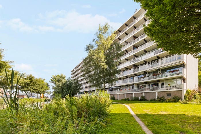 4-kamerappartement te koop in Hogewey-Noord, Weesp
