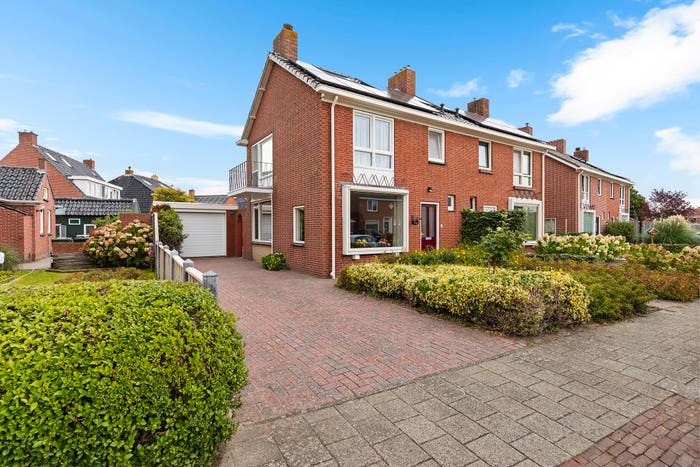 5-kamerhuis te koop in Delfzijl – Piet Heinstraat, Over de Gracht
